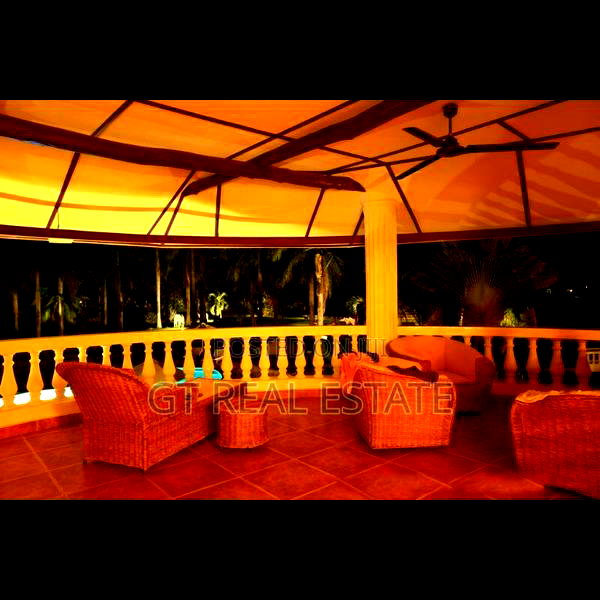 Furnished 12bdrm Villa in Diani for sale