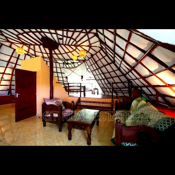 Furnished 12bdrm Villa in Diani for sale