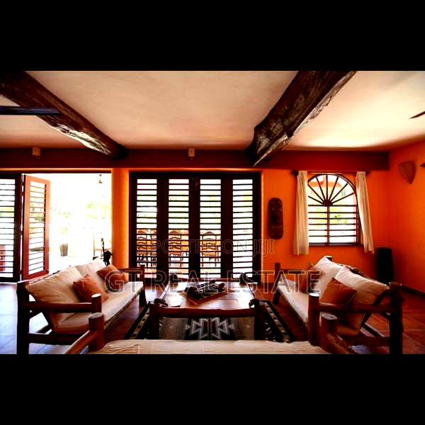 Furnished 12bdrm Villa in Diani for sale