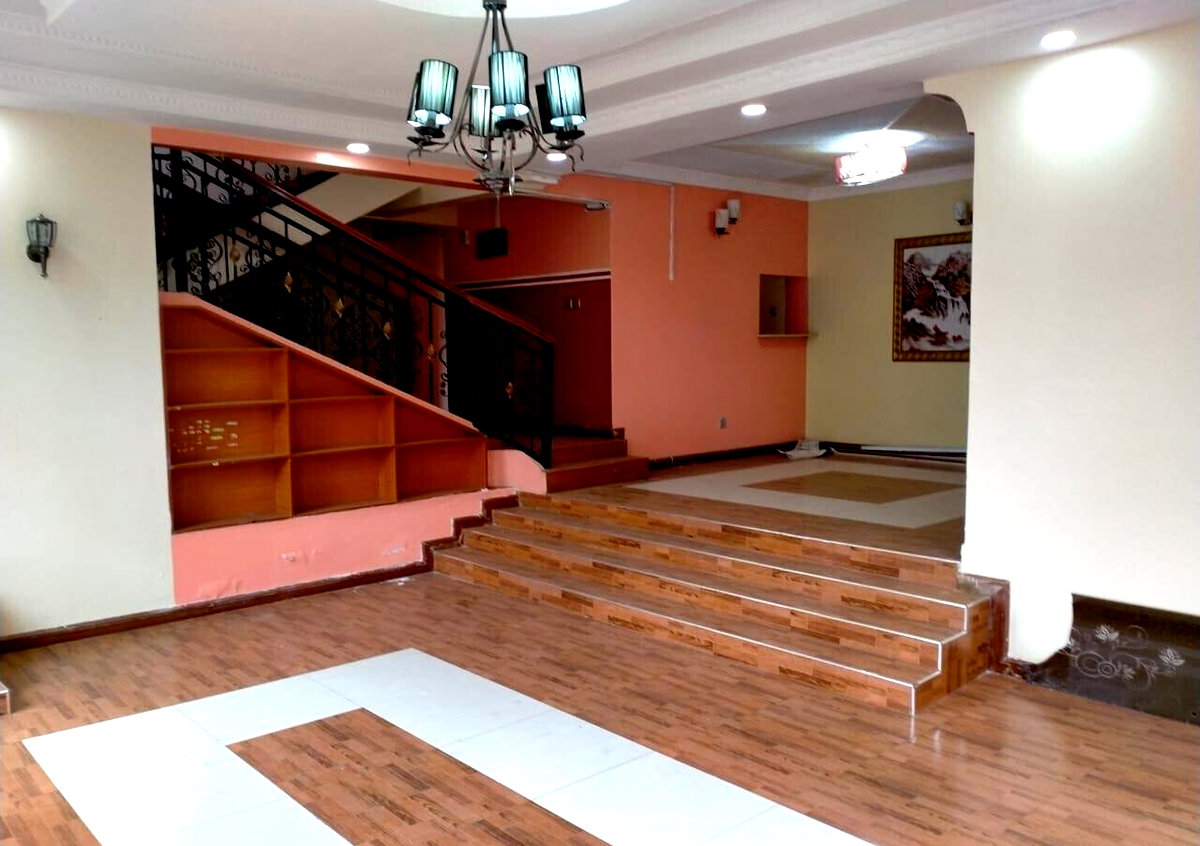 100x100 Townhouse with DSQ & 20,000L Water Reserve - Membley