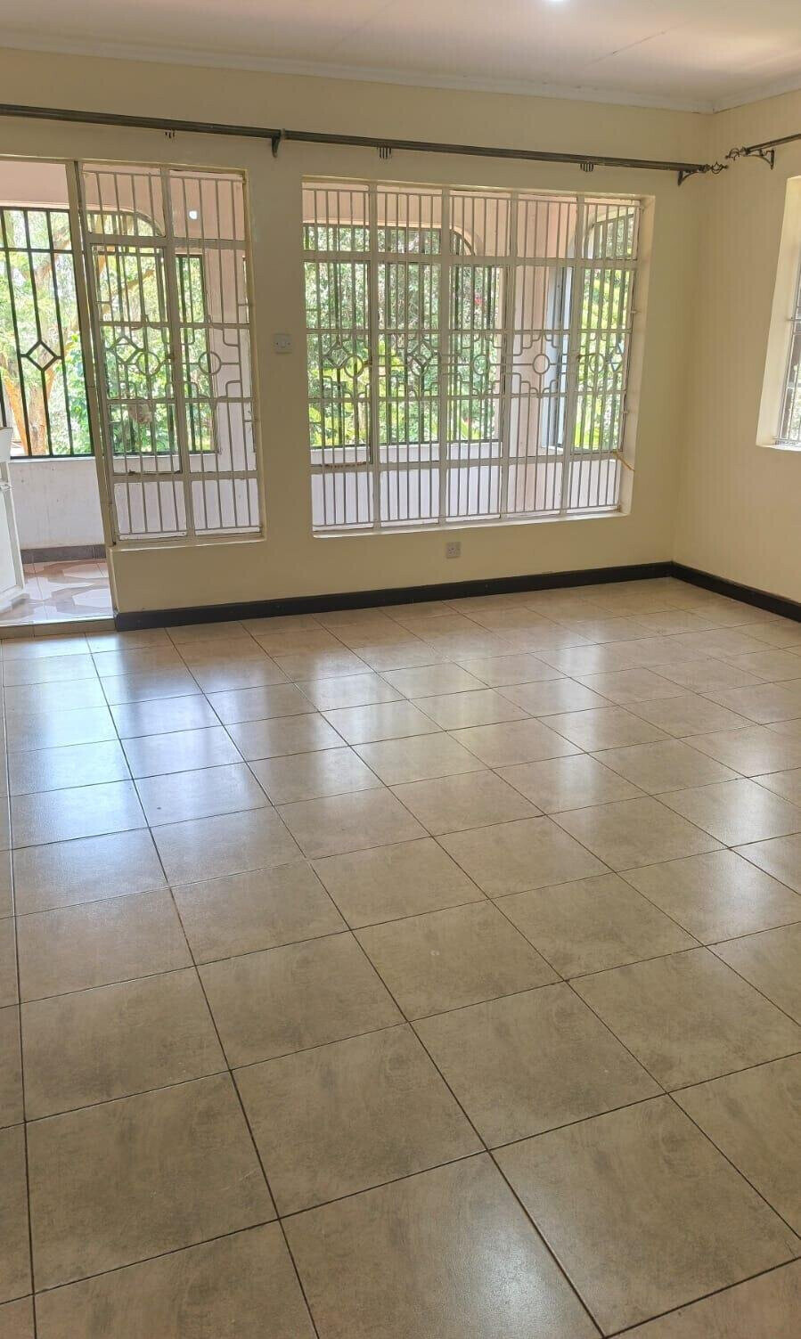 Half Acre 5BR Garden Home at KSh 250K