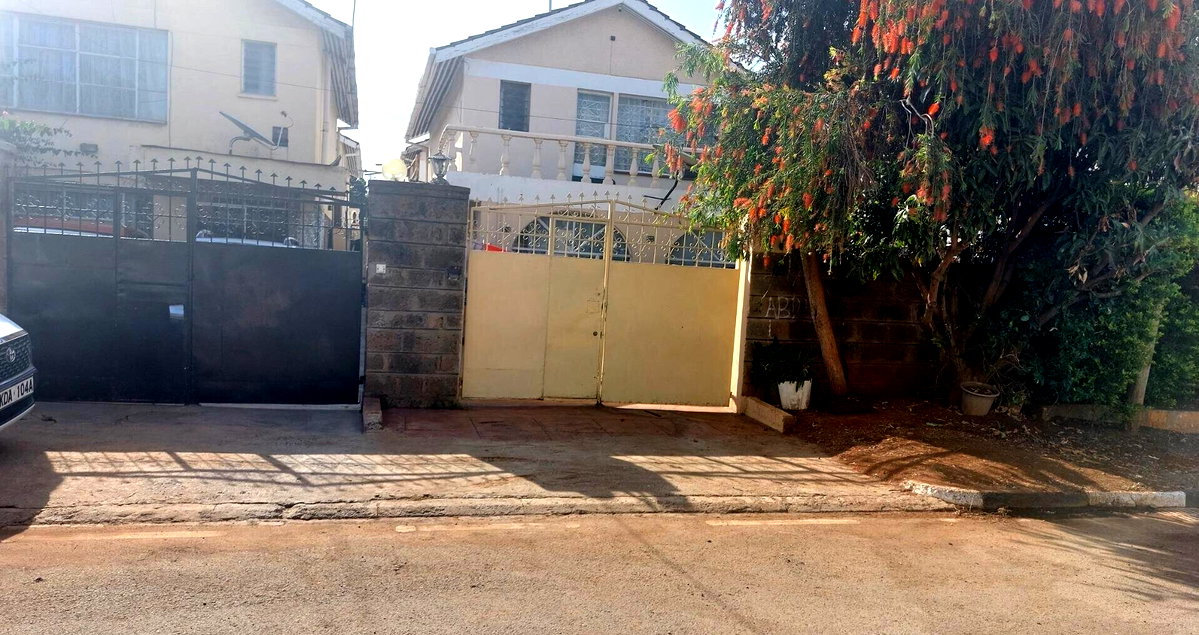 3BR Oldie with DSQ & Park Access - South C
