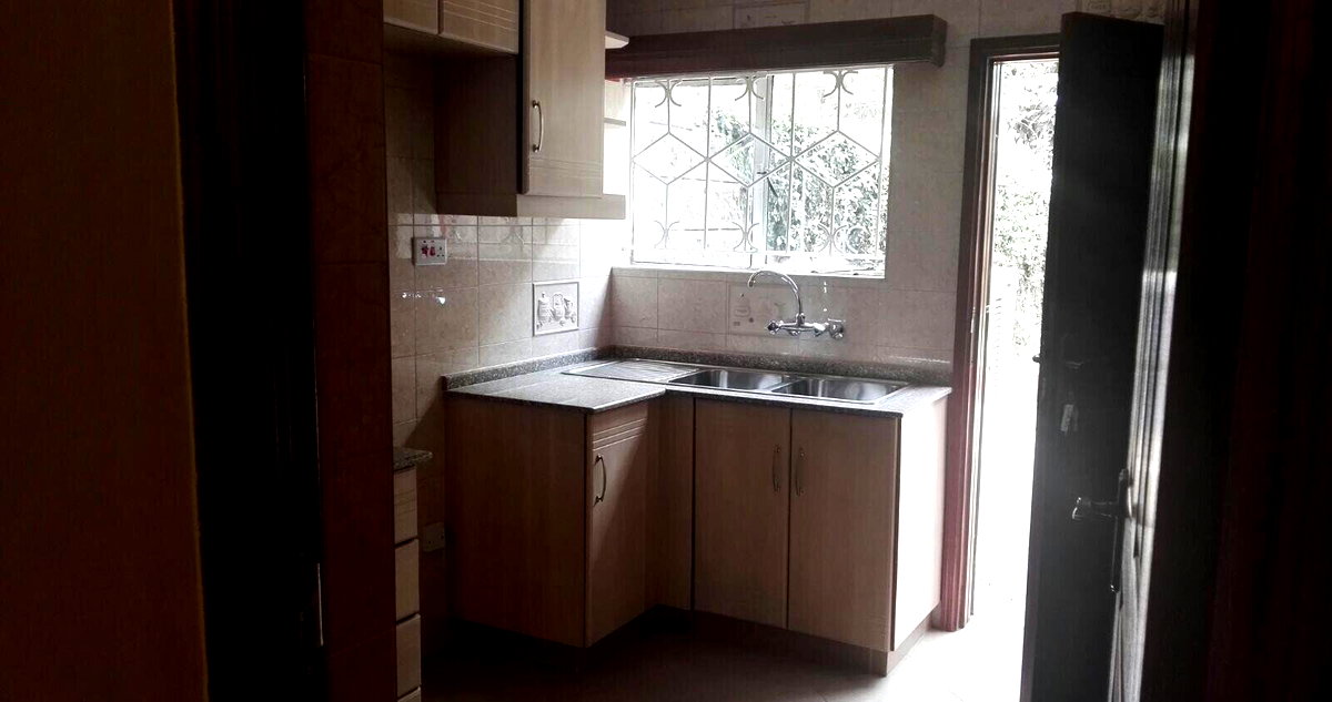 Renovated 4BR Masonette with Garden - Lavington