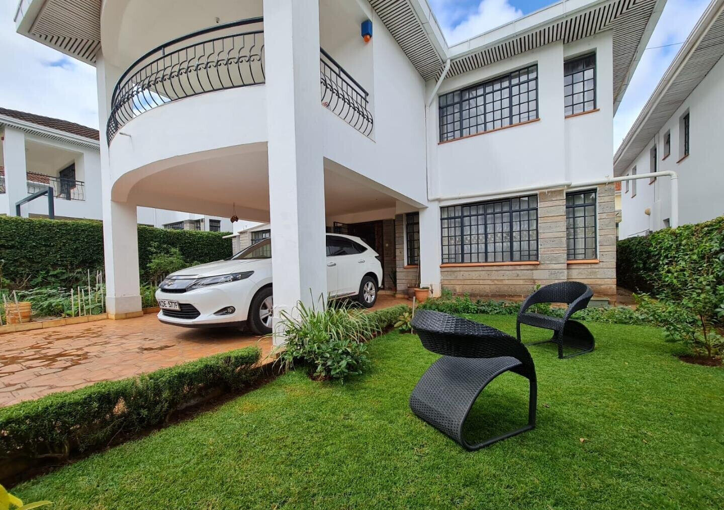 4-Ensuite Townhouse with Pool & Kids' Play Area - Westlands