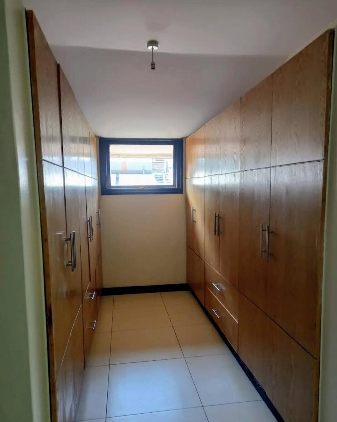 5-Ensuite Townhouse with Man-Made Lake & DSQ – Karen