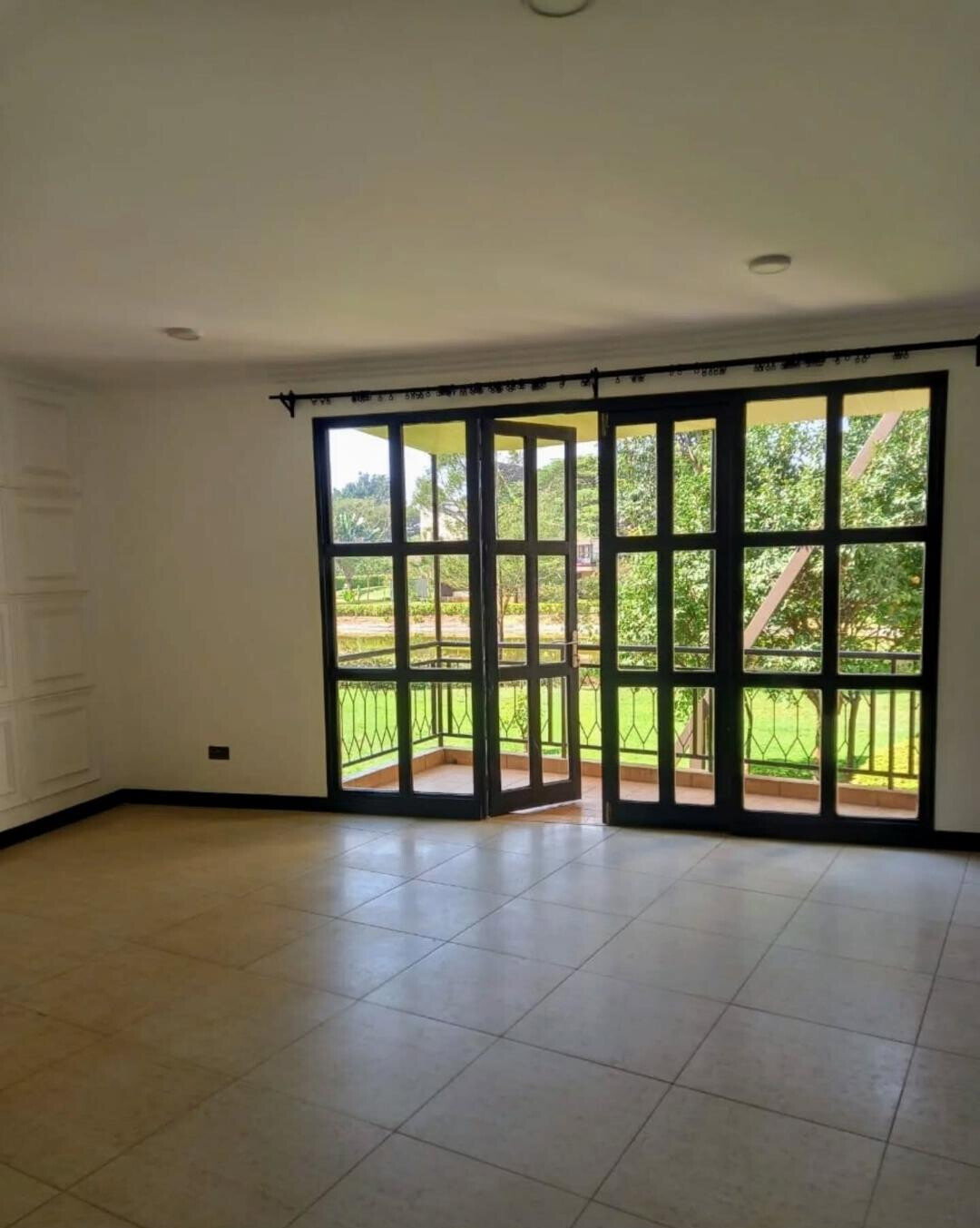 5-Ensuite Townhouse with Man-Made Lake & DSQ – Karen