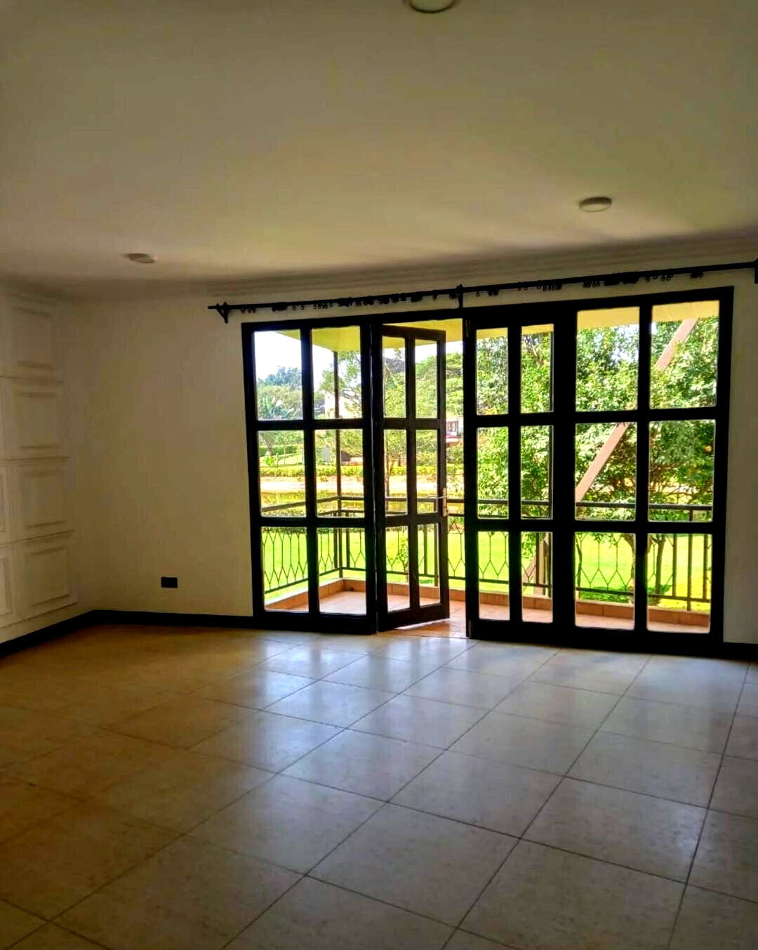 5-Ensuite Townhouse with Man-Made Lake & DSQ – Karen