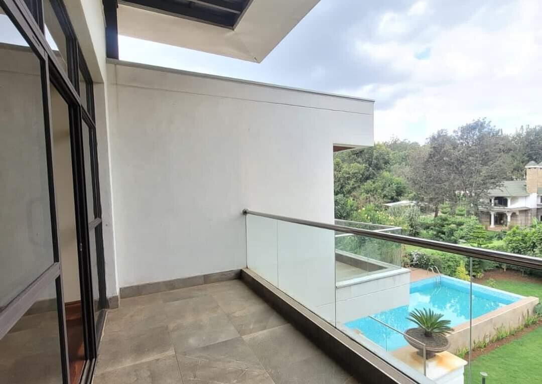5-Ensuite Villa on Half-Acre with Sunken Lounge & Infinity Pool – Karen
