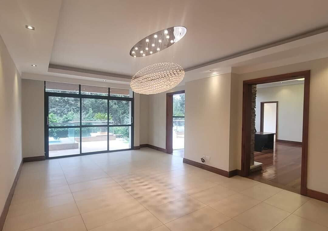5-Ensuite Villa on Half-Acre with Sunken Lounge & Infinity Pool – Karen