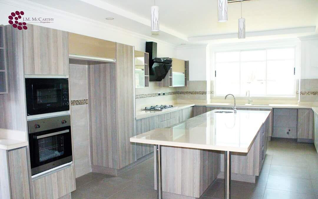 Half-Acre Townhouse with DSQ & Modern Finishes – Karen