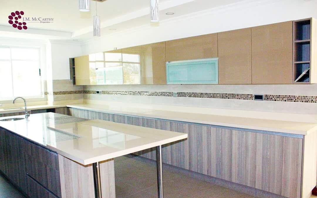 Half-Acre Townhouse with DSQ & Modern Finishes – Karen