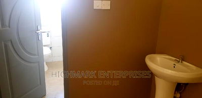 8500 Sq Feet Godown for Sale - Image 4