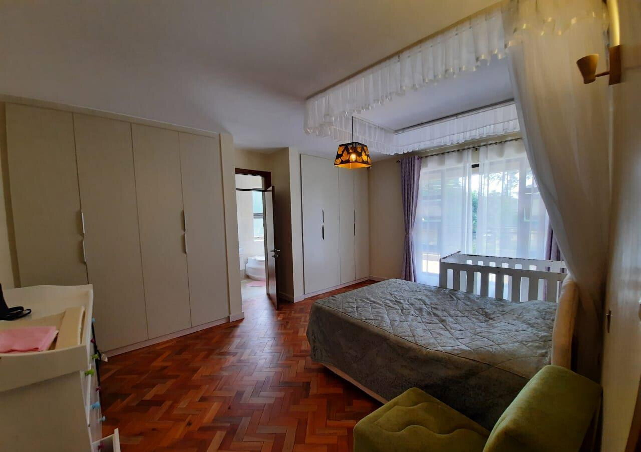 4-Bed Townhouse with CCTV & Good Roads – Hardy, Karen