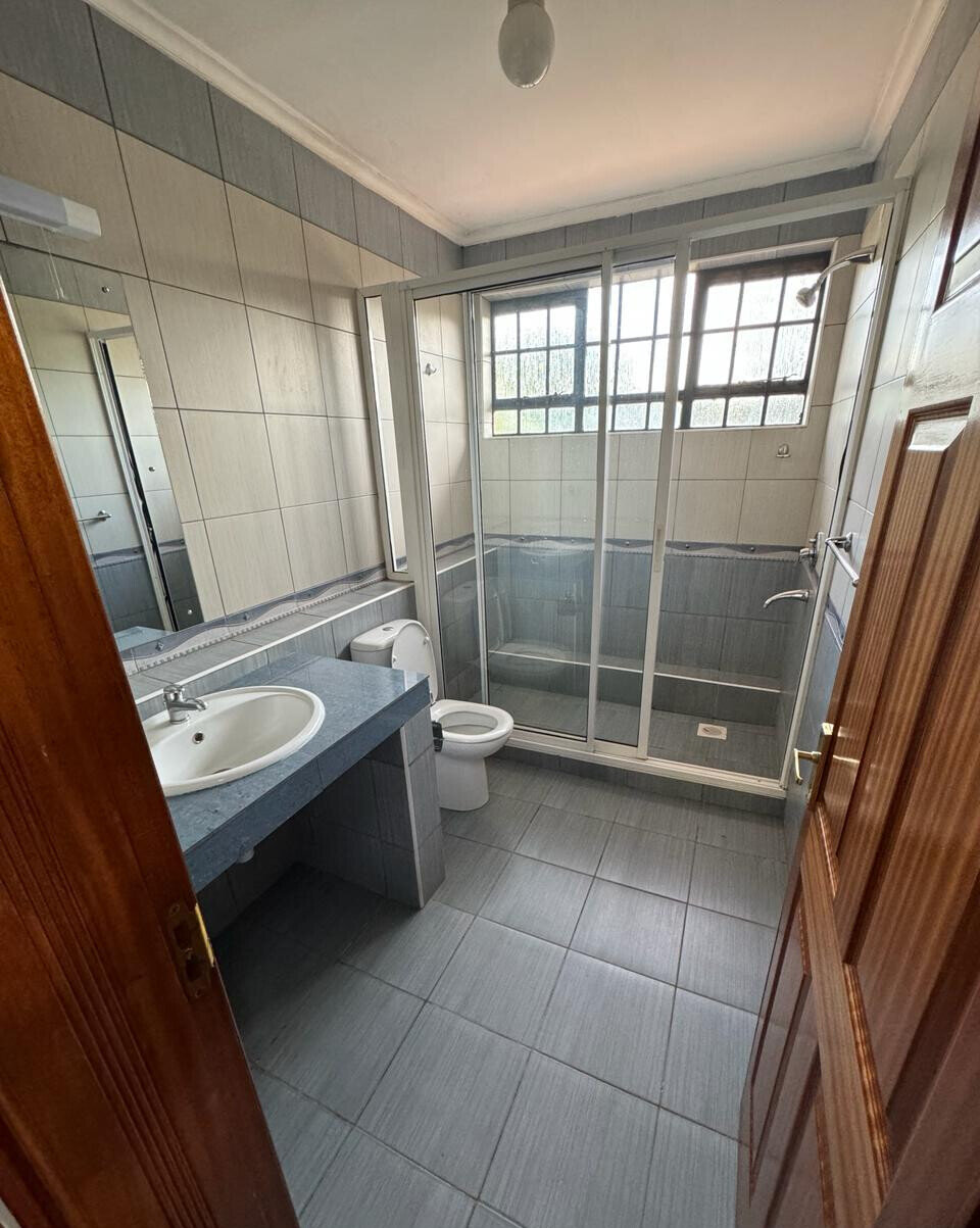 Trident Villas 4-Ensuite Townhouse with DSQ & Inverter - Lavington