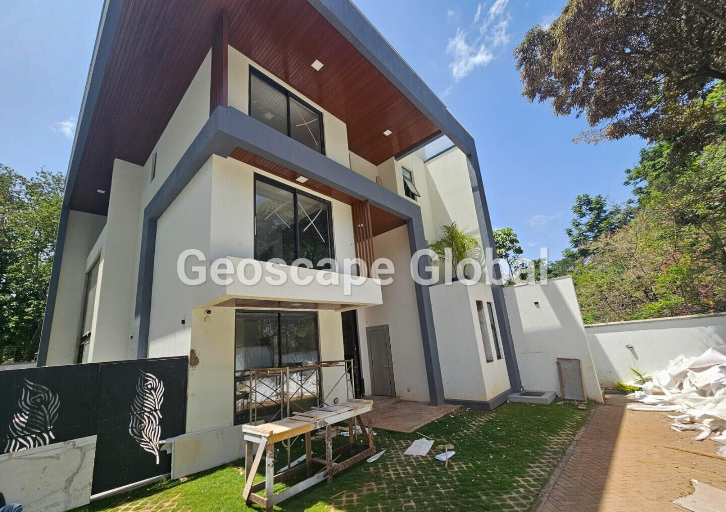 5-Ensuite Townhouse with Private Garden & DSQ - Lavington