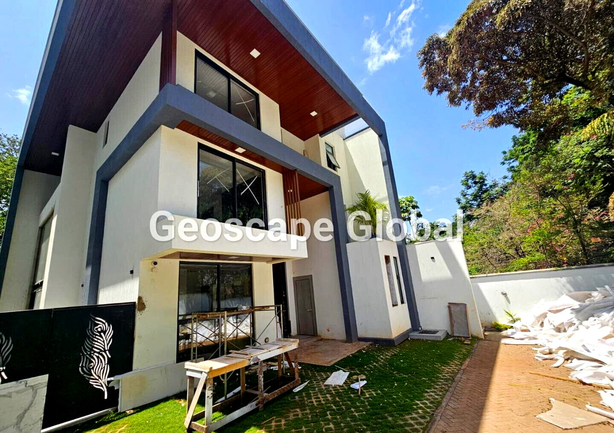 5-Ensuite Townhouse with Private Garden & DSQ - Lavington