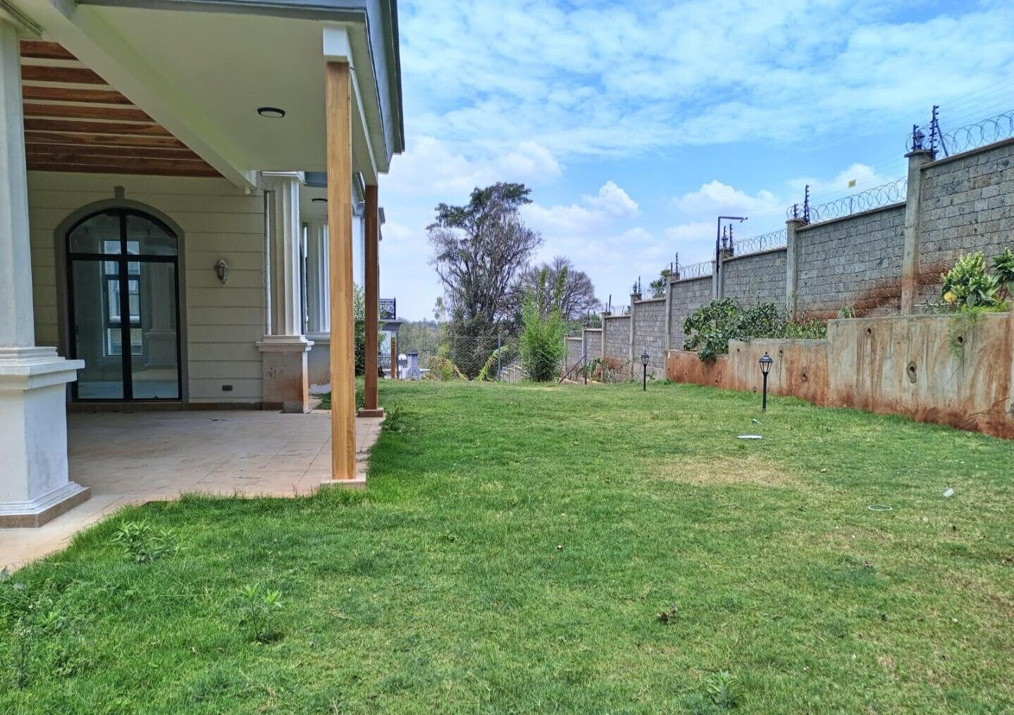 5-Ensuite Townhouse with Clubhouse & Pool - Loresho Gated Estate