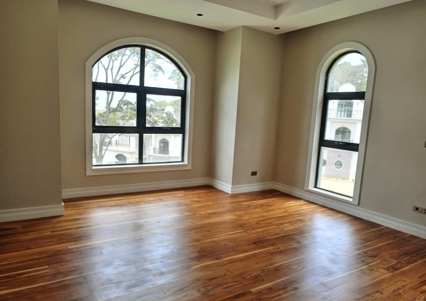 5-Ensuite Townhouse with Clubhouse & Pool - Loresho Gated Estate