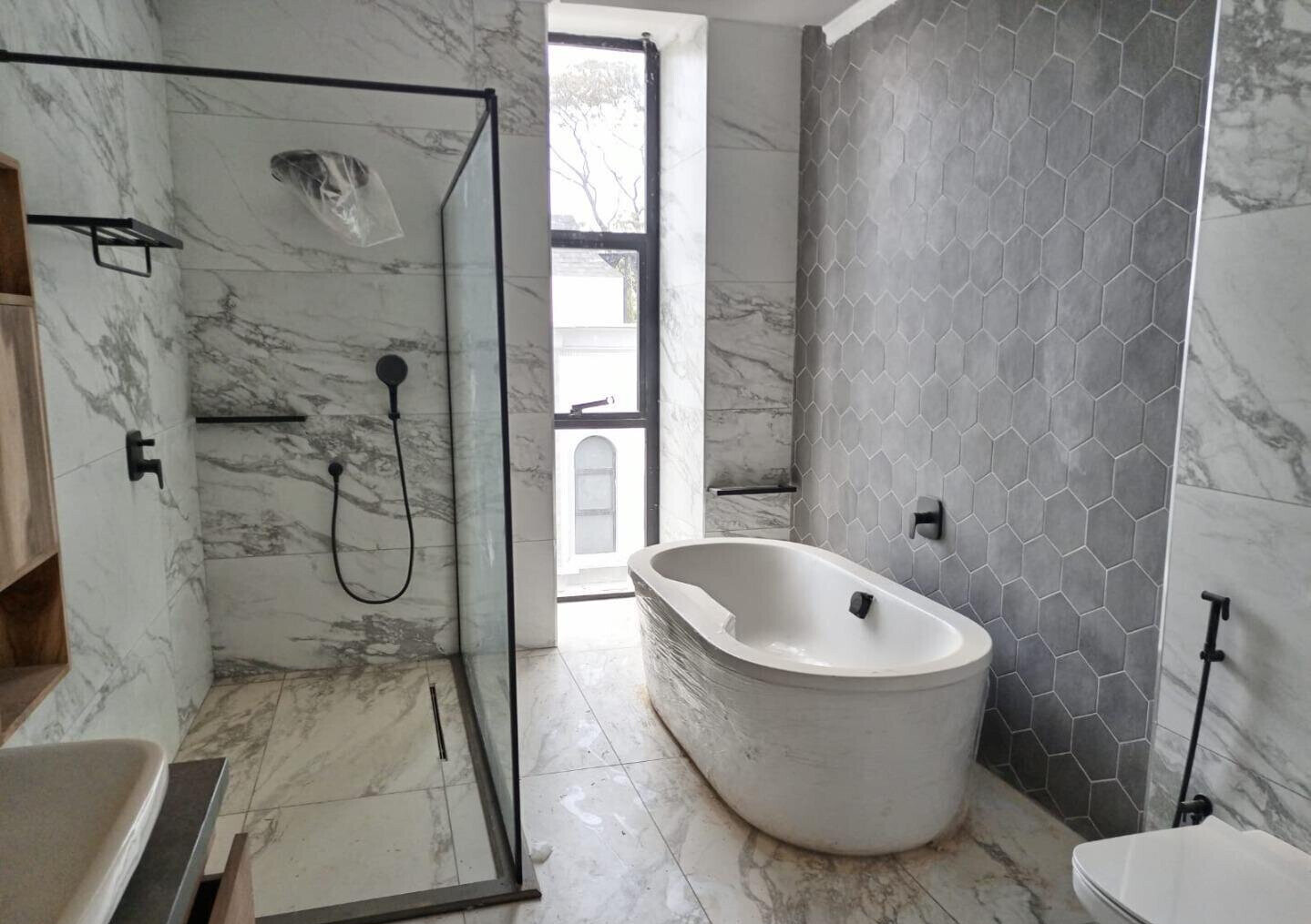 5-Ensuite Townhouse with Clubhouse & Pool - Loresho Gated Estate