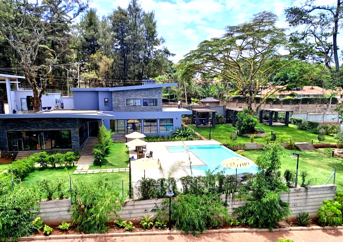 5-Ensuite Townhouse with Clubhouse & Pool - Loresho Gated Estate