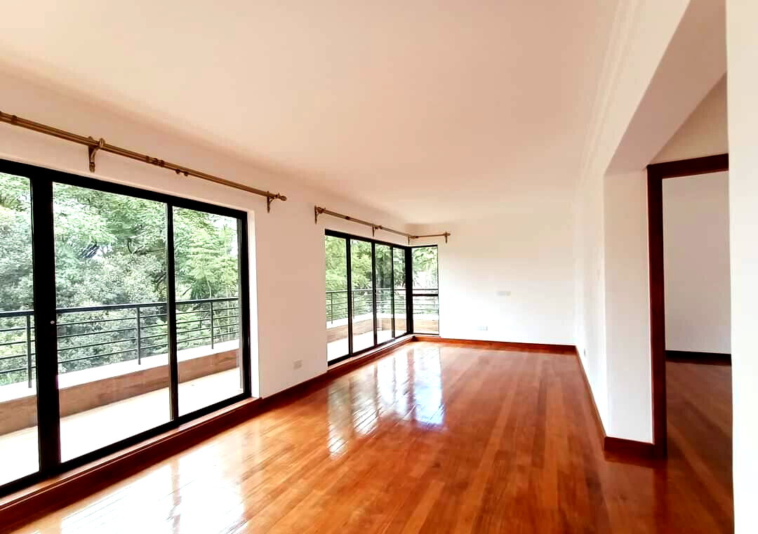 Expansive 4BR Townhouse with Private Garden & DSQ - Kileleshwa