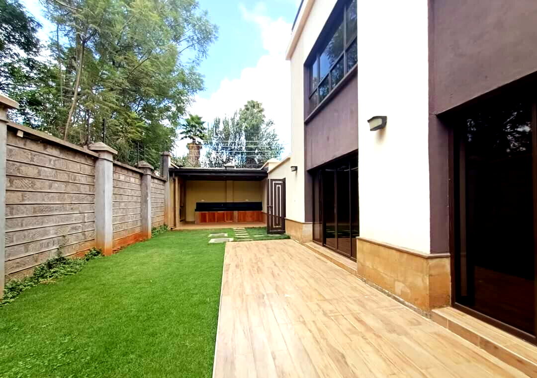 Expansive 4BR Townhouse with Private Garden & DSQ - Kileleshwa