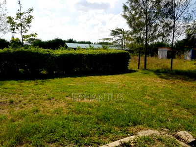 Prime 1/2 Acre for Sale in Kitengela - Image 4