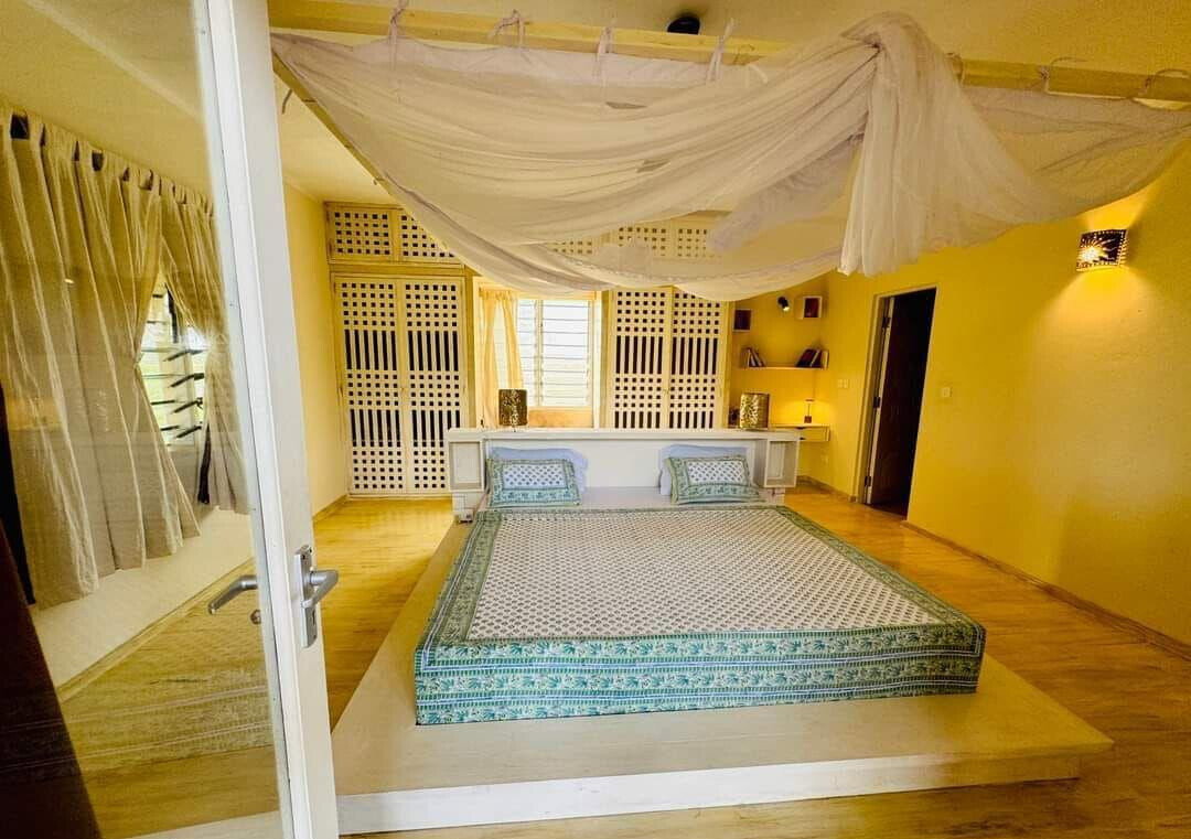 Ocean Zuri Villa: 8-Ensuite Townhouse with Pool – Watamu