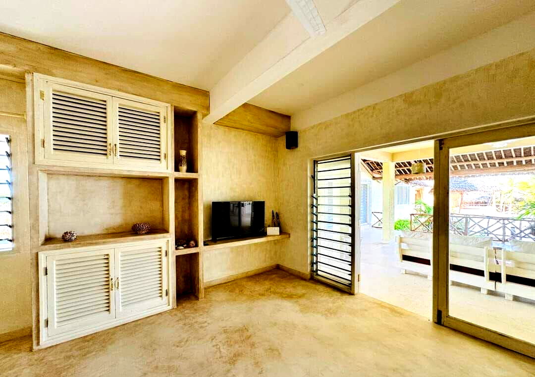 Ocean Zuri Villa: 8-Ensuite Townhouse with Pool – Watamu
