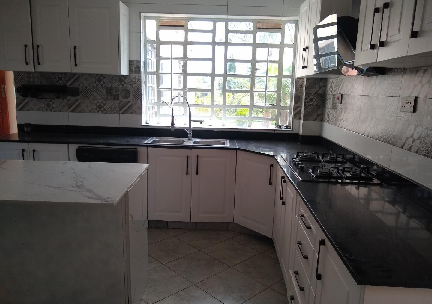 Half Acre 5BR Haven at KSh 500K