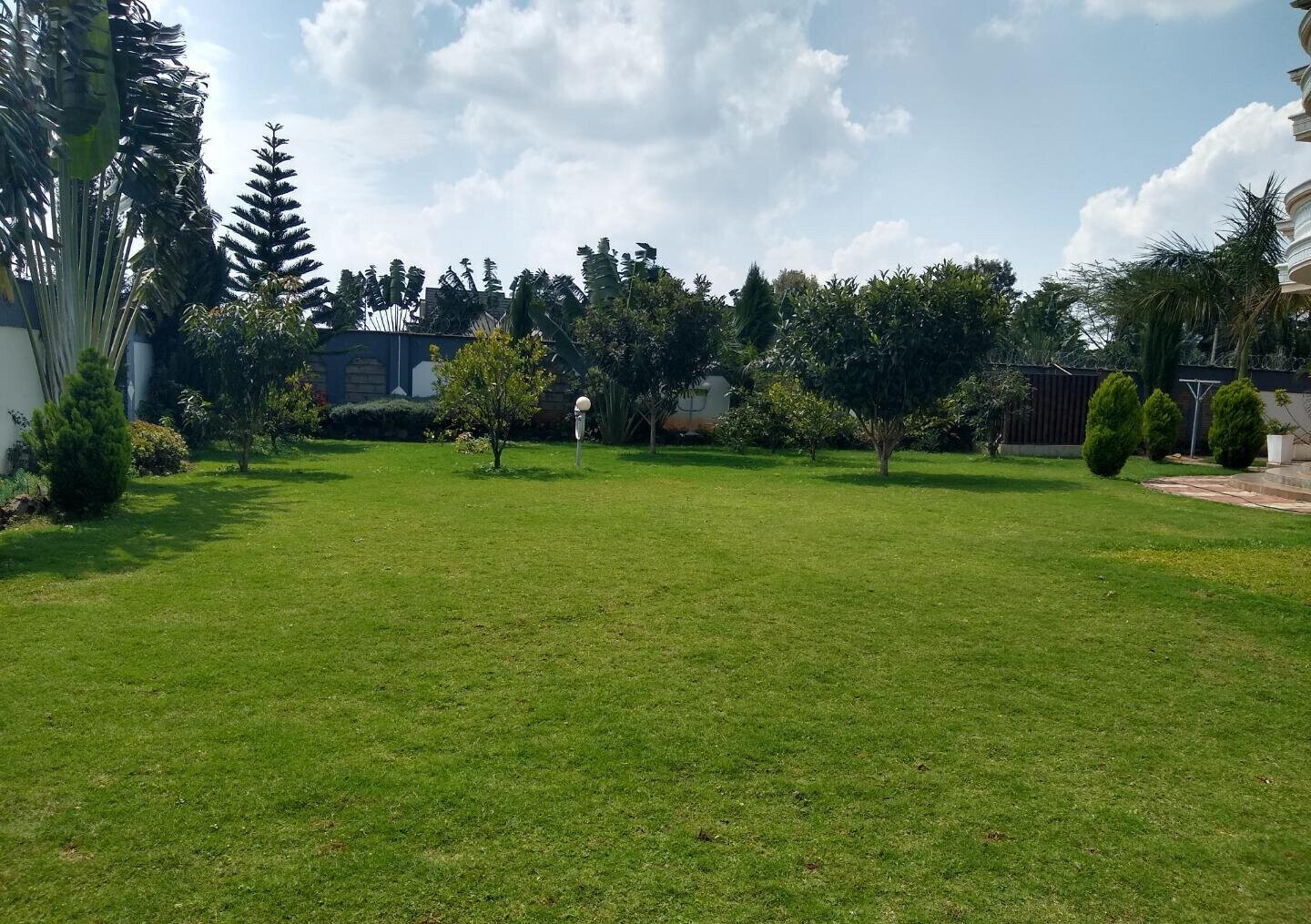 Half Acre 5BR Haven at KSh 500K