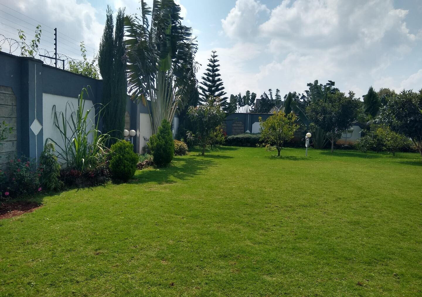 Half Acre 5BR Haven at KSh 500K
