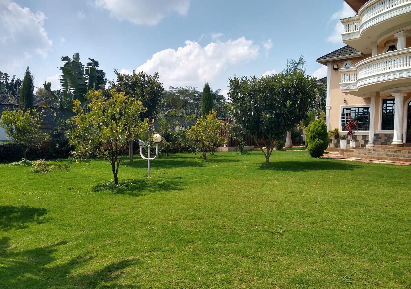 Half Acre 5BR Haven at KSh 500K