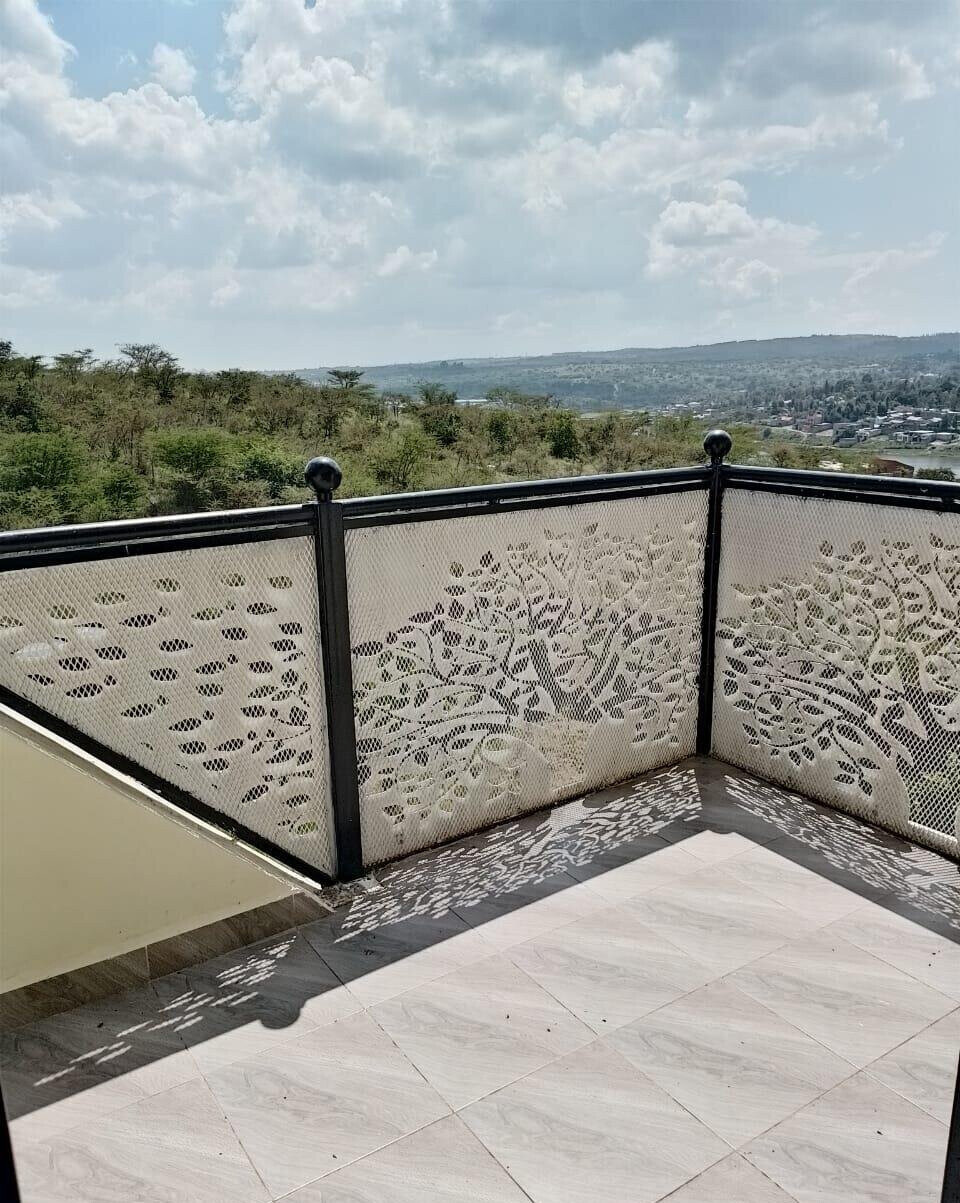 4BR All En-Suite Townhouse with Dam View & Granite Kitchen - Kiserian