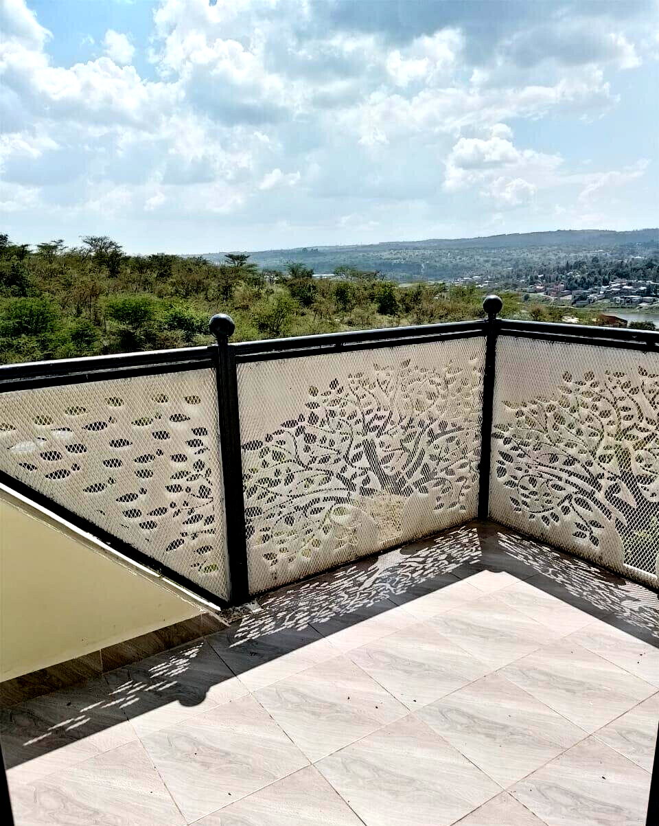 4BR All En-Suite Townhouse with Dam View & Granite Kitchen - Kiserian