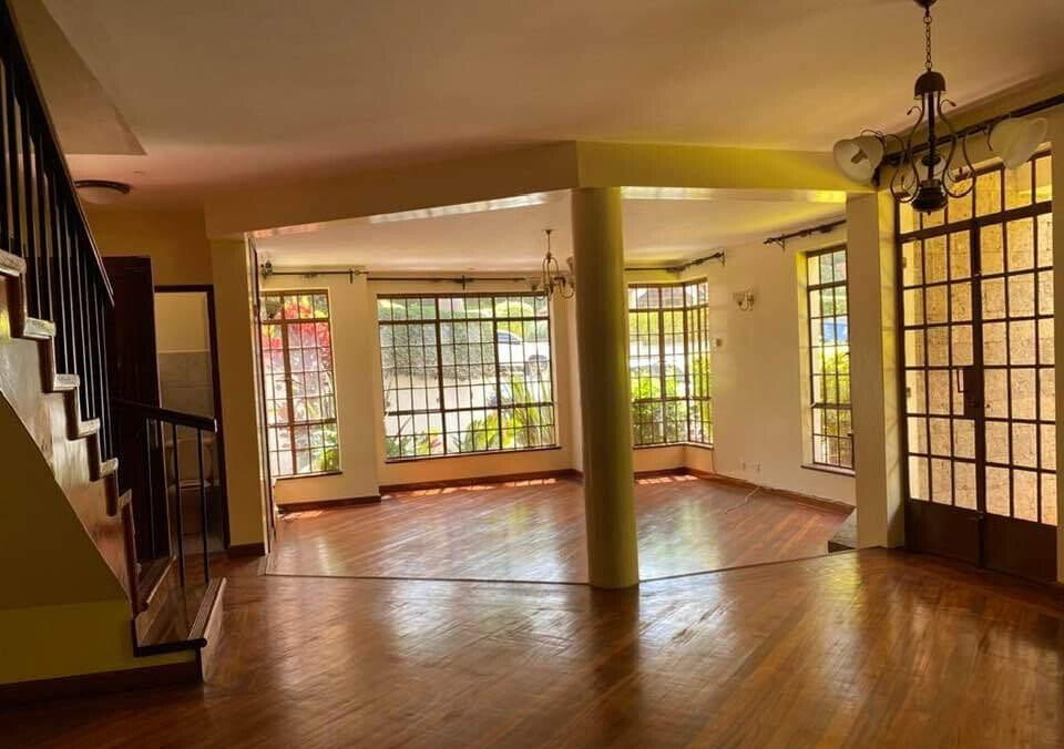 Quick Sale 5-Ensuite Townhouse with DSQ in Lavington - KES 63M