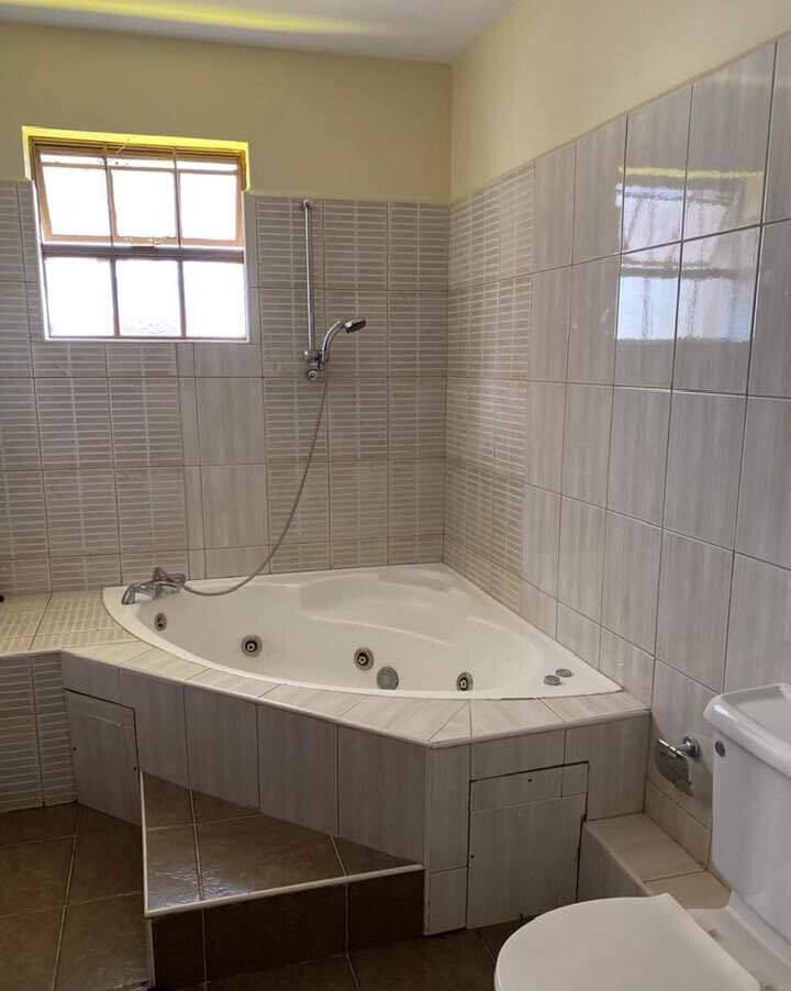 Quick Sale 5-Ensuite Townhouse with DSQ in Lavington - KES 63M