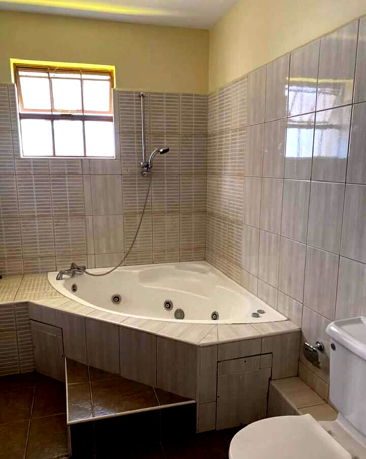 Quick Sale 5-Ensuite Townhouse with DSQ in Lavington - KES 63M