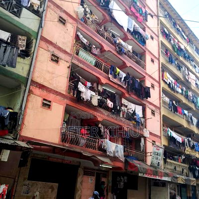 1bdrm Block of Flats in Pipeline for sale - Image 1