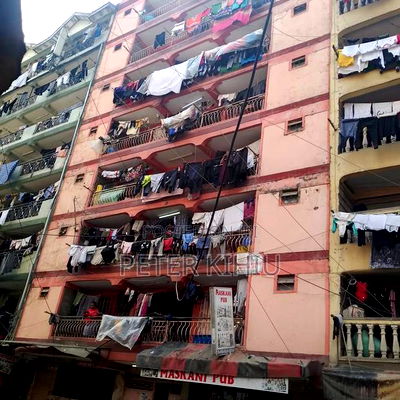 1bdrm Block of Flats in Pipeline for sale - Image 4