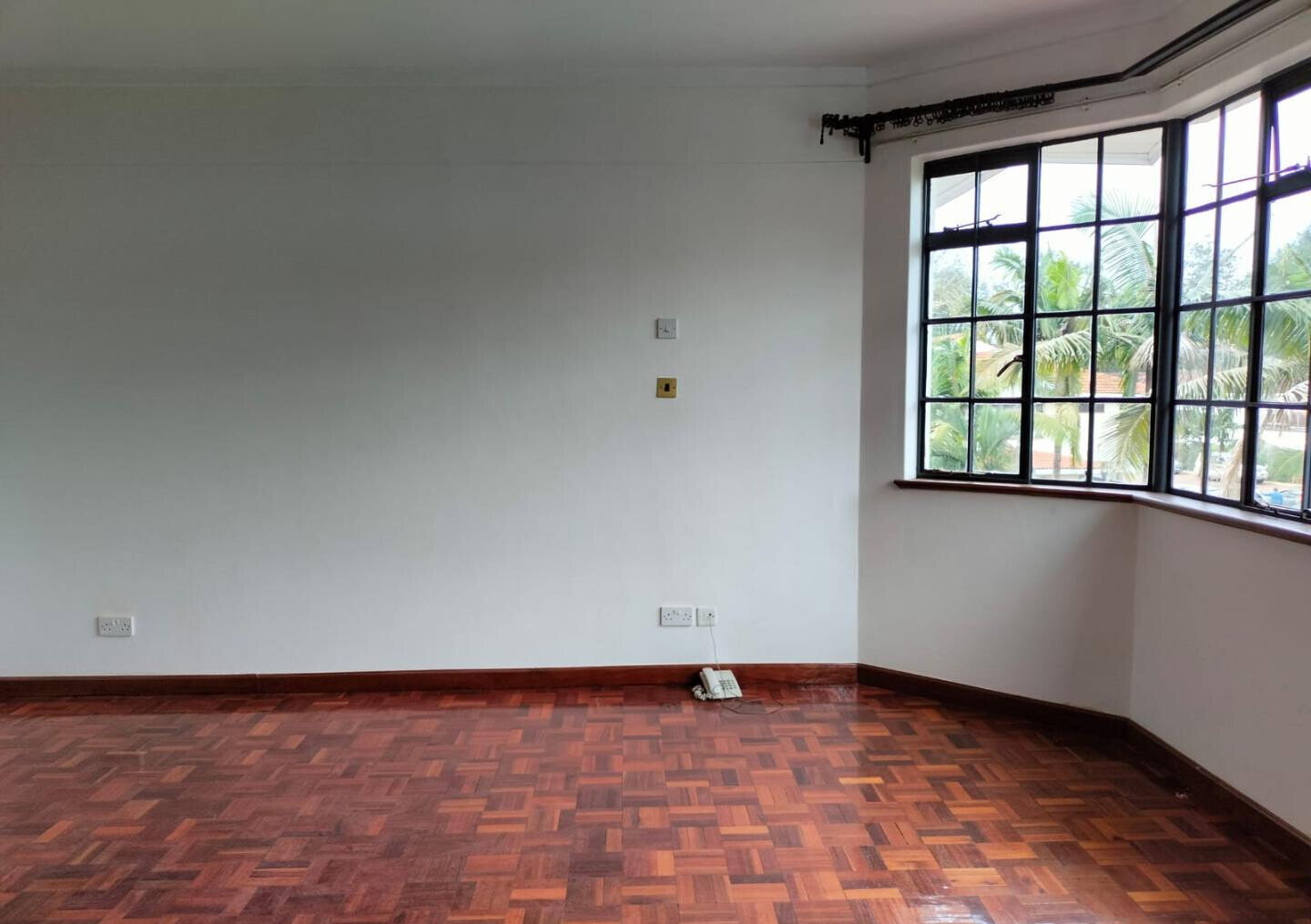 4-Ensuite Townhouse with DSQ & Private Garden - Westlands