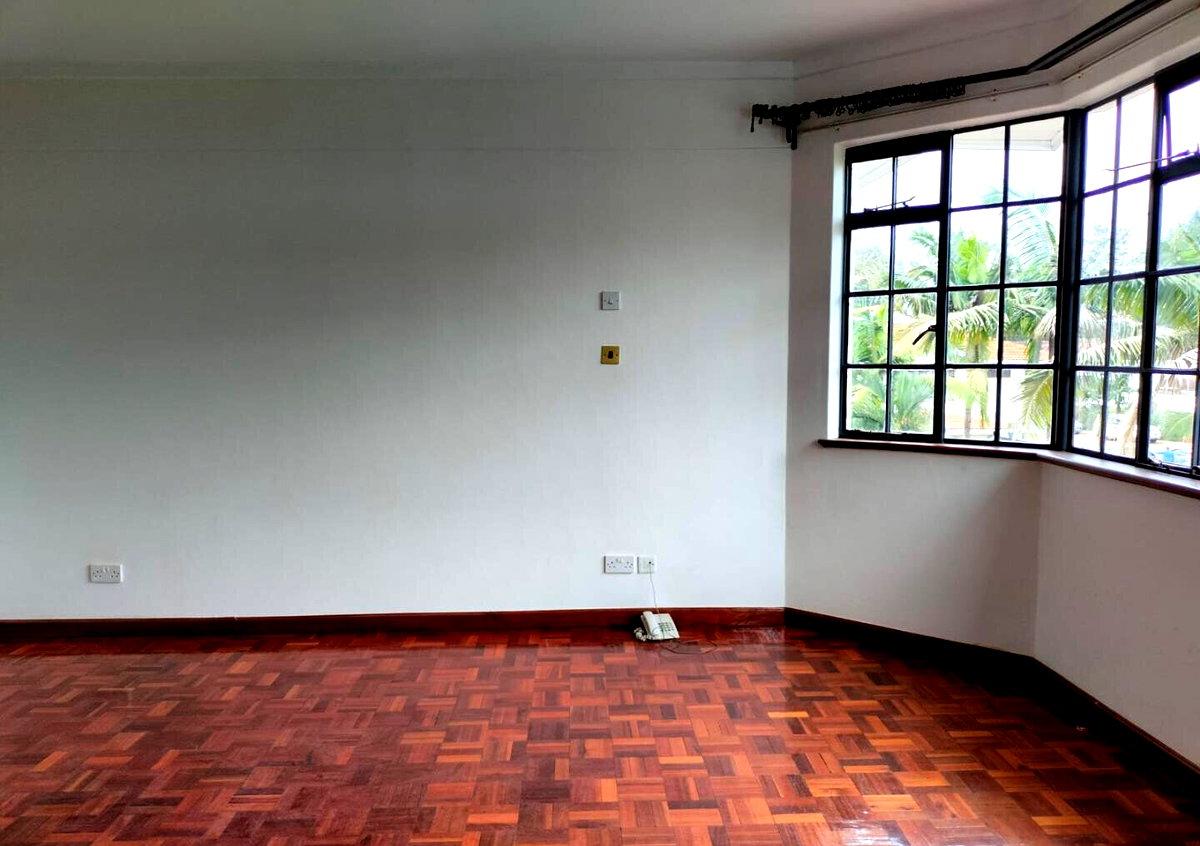4-Ensuite Townhouse with DSQ & Private Garden - Westlands