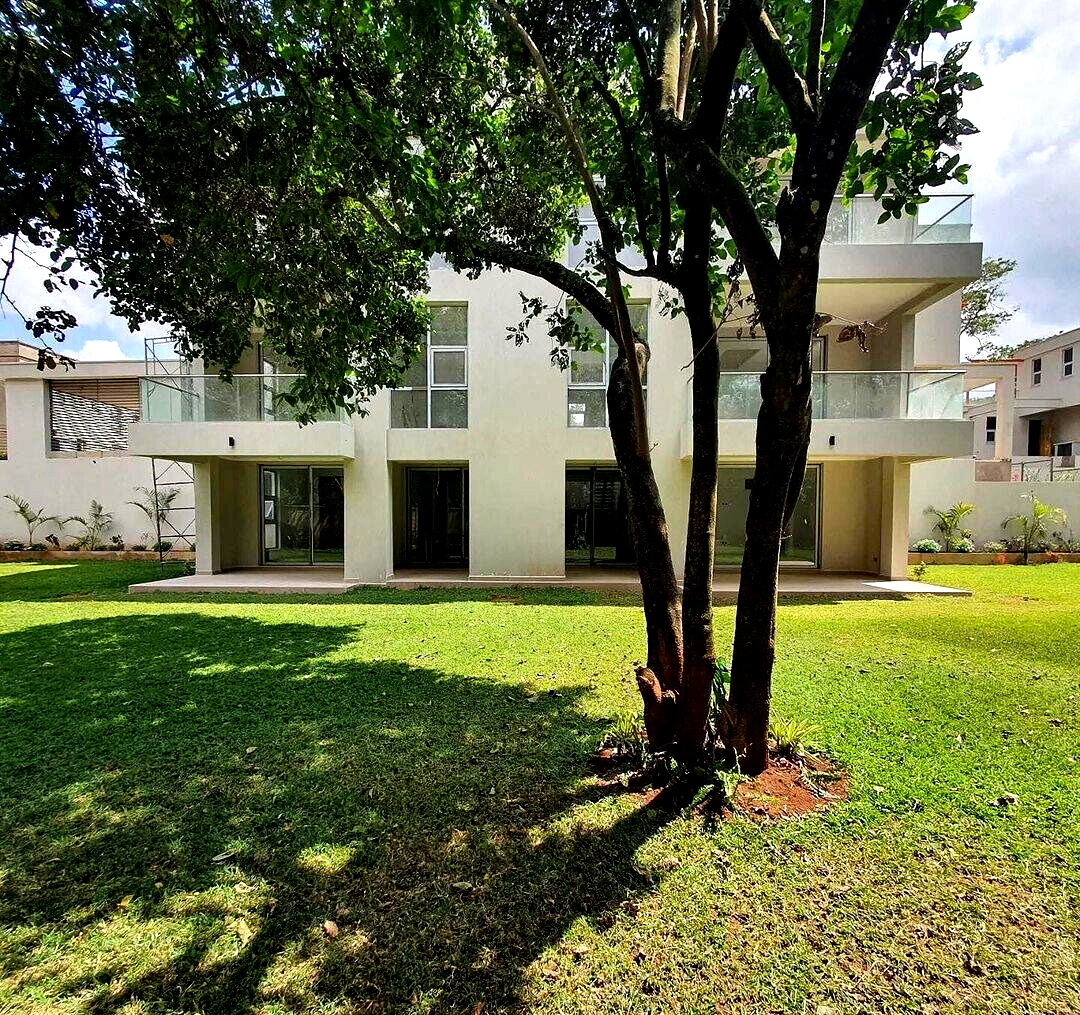 Elegant 5-Ensuite Villa with Clubhouse & Pool – Karen