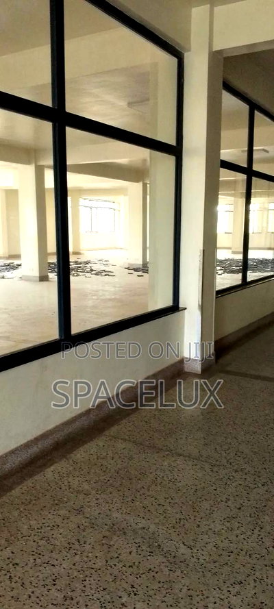 7200sqft Show Room/ Office Industrial Area - Image 4
