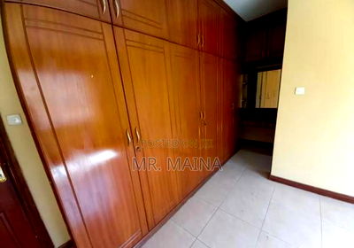 3bdrm Apartment in White Oak Apartments, State House Area for sale - Image 11