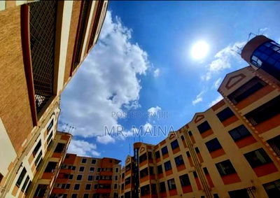 3bdrm Apartment in White Oak Apartments, State House Area for sale - Image 2