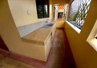 3bdrm Apartment in White Oak Apartments, State House Area for sale - Image 5