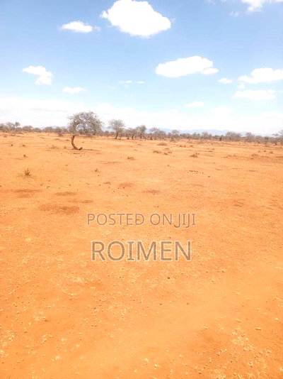 10 Acres 9km From the Tarmac - Image 1