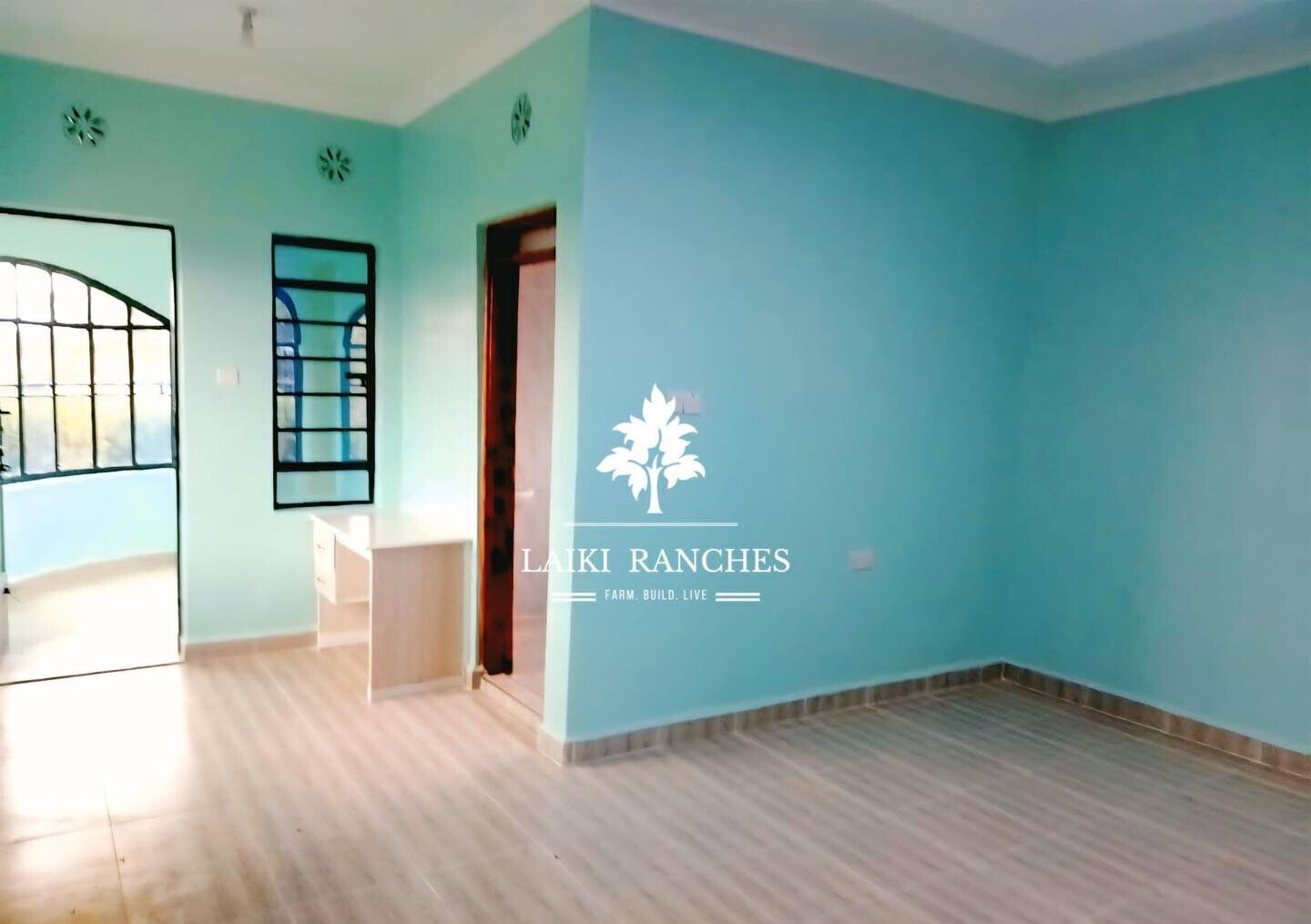 5-Bed All Ensuite Townhouse on Quarter Acre - 6km from Nanyuki Mall