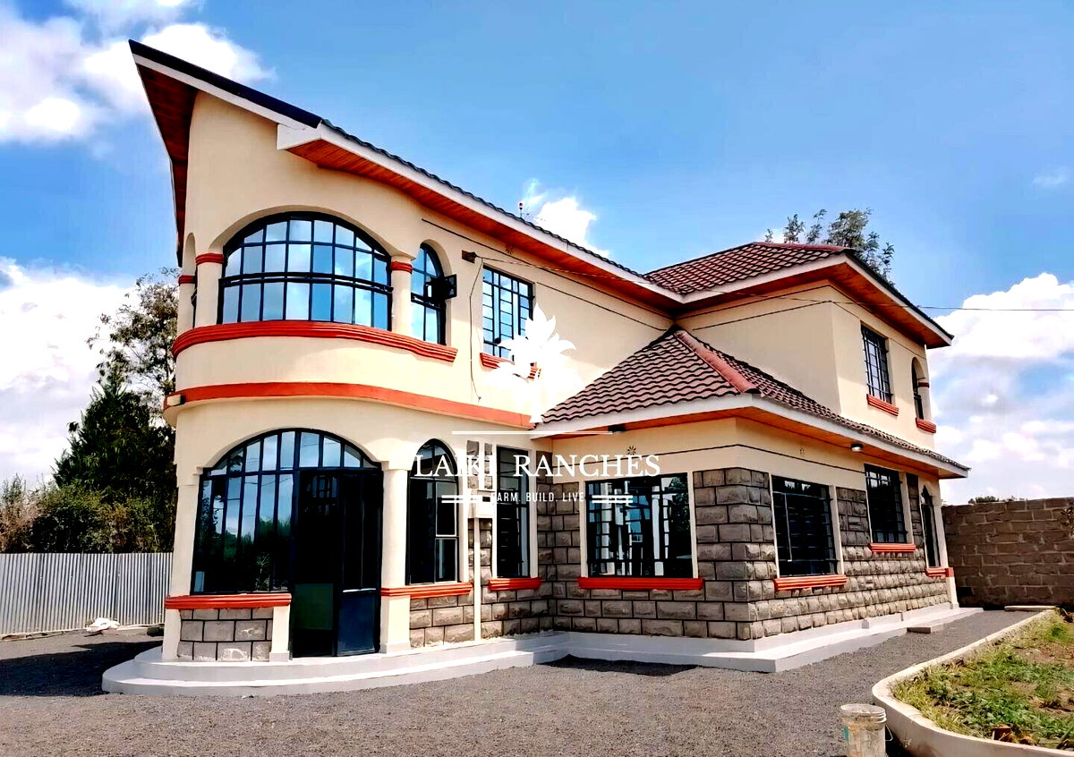 5-Bed All Ensuite Townhouse on Quarter Acre - 6km from Nanyuki Mall